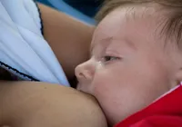 Servidoras que amamentam terão jornada de trabalho reduzida