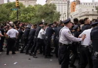 Sorteio de PlayStation termina com influencer preso e alguns feridos