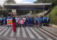 Terceirizados da Coelba fazem protesto por falta de pagamento