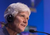 Treinadora aponta falta de estilo brasileiro na derrota para França