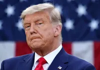 Trump se torna réu em processo de invasão do Capitólio em 2021