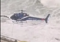 Vídeo: Graer resgata vítimas de afogamento no Rio Vermelho