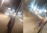 Vídeo: Suspeita de traição faz homem se pendurar em ônibus