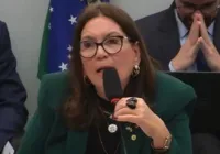 Vídeo: bolsonarista chama a polícia para retirar deputada de audiência