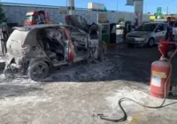 Vídeo: carro com três mulheres explode em posto de combustível