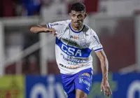 Vitória registra lateral-esquerdo no último dia da janela