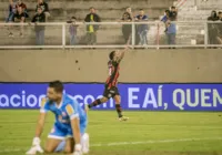 Vitória sofre pressão no fim, mas vence o Tombense pela Série B