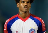 Zagueiro Enck assina contrato com o Zakho do Iraque