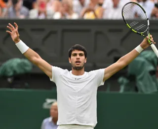 Alcaraz vence e iguala seu melhor resultado no torneio de Wimbledon