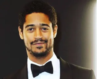 Alfred Enoch é roubado ao chegar para Prêmio do Cinema Brasileiro