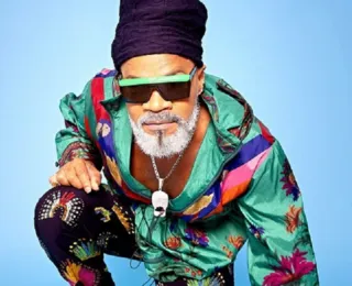 Após três anos, Teatro Sesc reabre com show de Carlinhos Brown