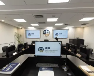 Bauermann pega 12 jogos de suspensão; veja punições do STJD