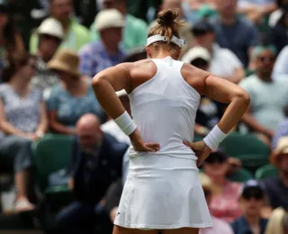 Bia Haddad lamenta abandono de Wimbledon por lesão: "Foi muito triste"