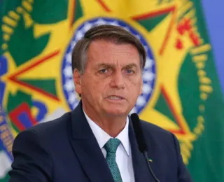 Bolsonaro visita Senado no dia da sabatina de Cristiano Zanin