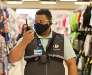 Carrefour termina implantação do uso de bodycams nas lojas de Salvador
