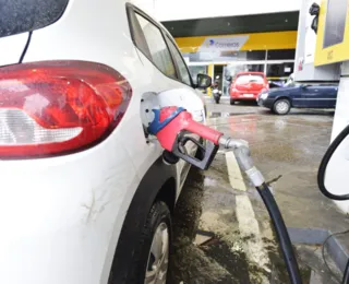 Gasolina fica cerca de 5% mais cara em Salvador a partir desta quinta