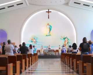 Missa reúne devotos para homenagens ao aniversário de Santa Dulce