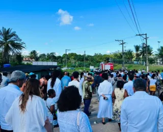 Corpo de Mãe Bernadete é enterrado junto ao do filho em Salvador