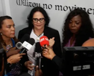 Damares Alves usa termo feminista para defender correligionária