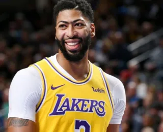Davis renova com os Lakers e terá maior salário da história da NBA