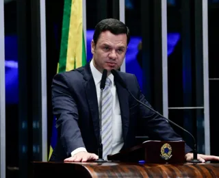 Defesa de Anderson Torres pede que ele fique em silêncio na CPMI