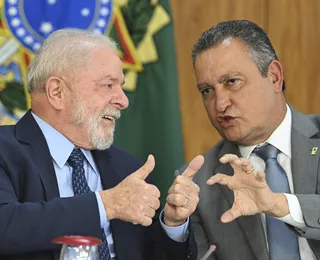 Deputados do DF pedem a Lula demissão imediata de Rui Costa