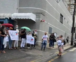 Enfermeiros do Hospital Português protestam contra cortes no pagamento