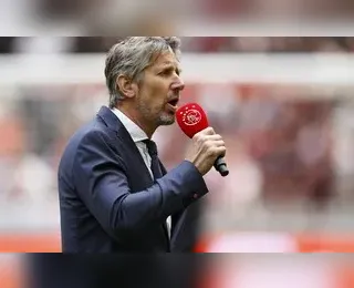 Estado de saúde de Van der Sar "ainda é preocupante", segundo Ajax