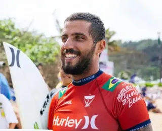 Filipe Toledo vai a final de J-Bay e garante vaga nas Olimpíadas 2024