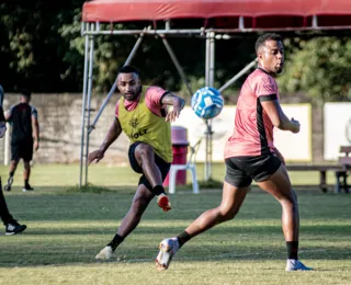 Focado no Atlético-GO, elenco do Vitória aperfeiçoa finalizações