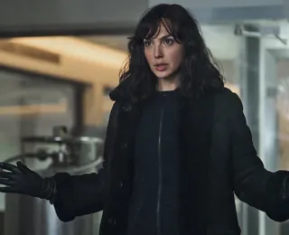 Gal Gadot faz cinema de ação com pancadaria e carisma em Agente Stone - Imagem