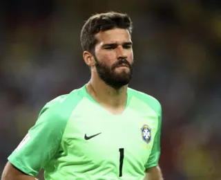 Goleiro Alisson sofre lesão na mão e não enfrenta Guiné neste sábado