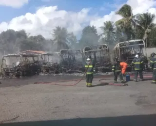 Incêndio destrói cinco ônibus do transporte público de Alagoinhas