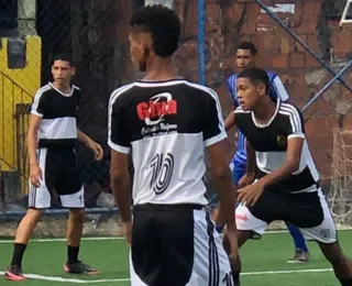Jovem talento baiano busca recursos para realizar sonho no futebol