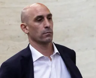 Luís Rubiales presidente da RFEF é denunciado por violação sexual