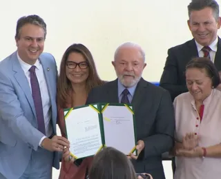 Lula sanciona lei que cria mais vagas de ensino em tempo integral