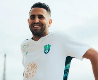 Mahrez é anunciado pelo Al Ahli após cinco anos no Manchester City