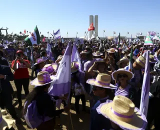 Marcha das Margaridas deve reunir mais de 100 mil mulheres em Brasília