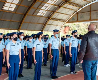 Ministério da Defesa diverge sobre fim de escolas cívico-militares