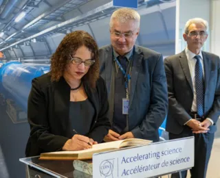 Ministra articula adesão do Brasil ao maior centro científico do mundo