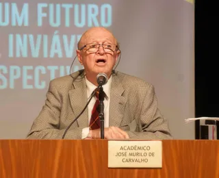 Morre no Rio, aos 83 anos, o acadêmico José Murilo de Carvalho