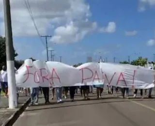 Organizada do Bahia faz protesto no CT e pede saída de Renato Paiva