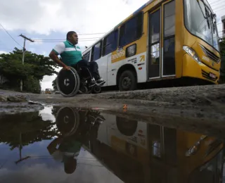 Paradas de ônibus fora do ponto para PcDs pode virar lei em Salvador