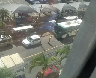 Passageiros ficam feridos após assalto a ônibus no Vale do Canela