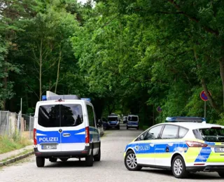 Polícia procura leoa fugitiva perto de Berlim