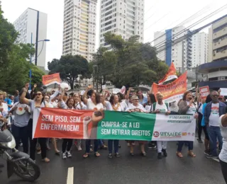 Profissionais de enfermagem protestam em Salvador por piso salarial