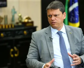 Reforma tributária: Tarcísio é hostilizado no PL por acordo com Lula