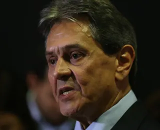 Roberto Jefferson cai, bate a cabeça e Seap-RJ pede tomografia