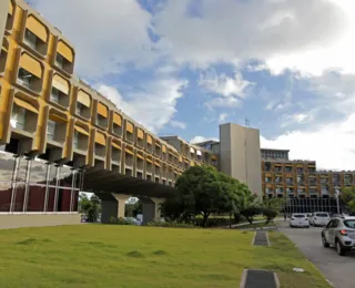 Sesab anuncia seleção para mil vagas em unidades de saúde