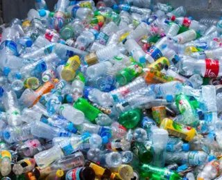 Tratado tenta conter poluição causada por plásticos